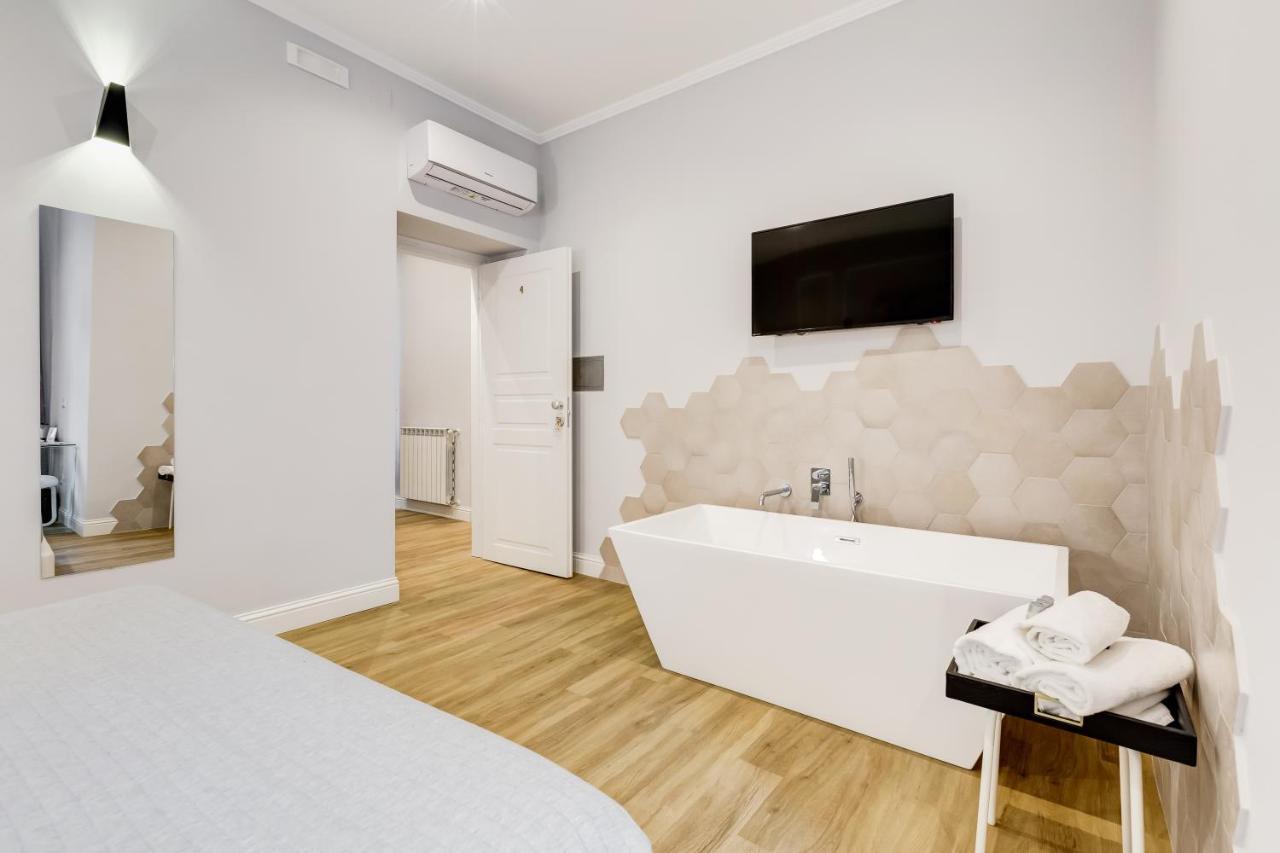 Opera Private Suites By Premium Suites Collection روما المظهر الخارجي الصورة